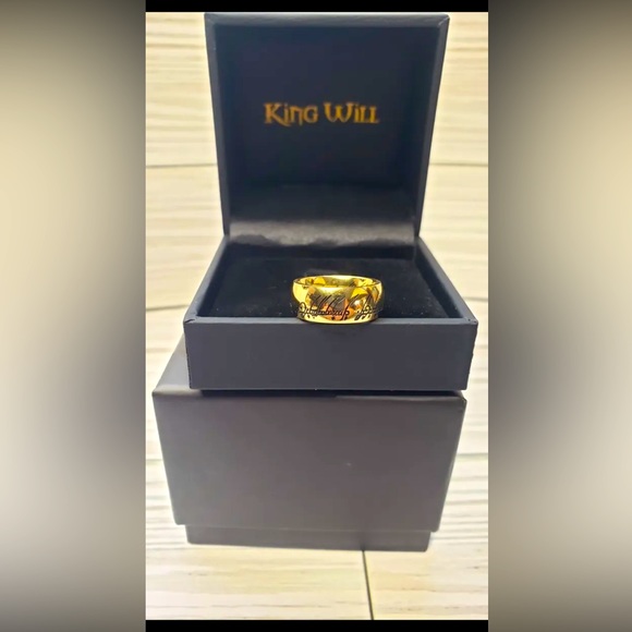 💍 King Will Men’s Wedding Band - Picture 2 of 11